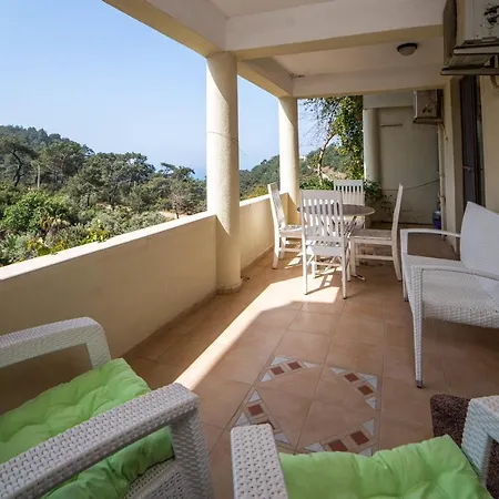 Hébergement de vacances Astonishing Flat With Amazing View, Balcony And Terrace In Fethiye